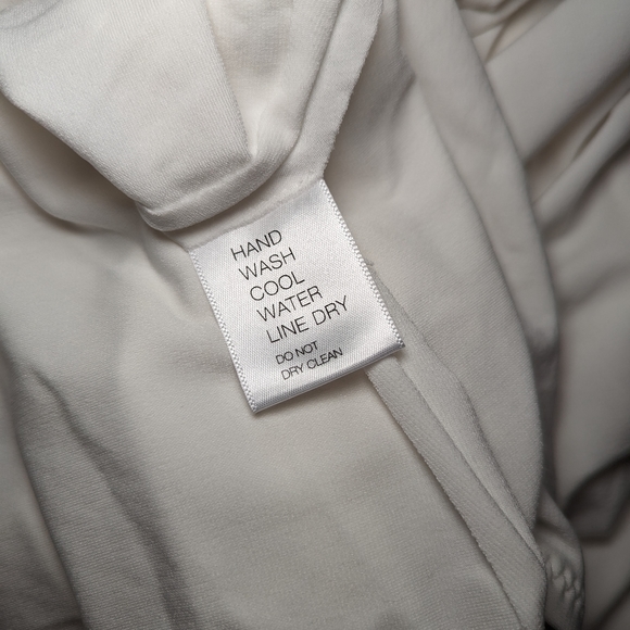 Norma Kamali Diana One-Shoulder Ruched Gown - Picture 3 of 7